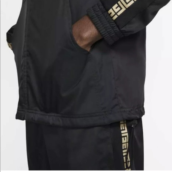 NWT Nike Giannis Coming to America Basketball Track Jacket Mens CQ6308-010 - Picture 12 of 12